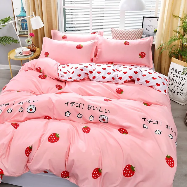 4pcs Kawaii Strawberry Pink Queen Size Bedding Set