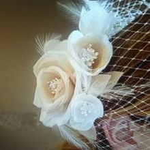 Перьевая клетка свадебная фата высокого качества голова три Фата невесты с цветами ручной работы на заказ Мантилья Стразы свадебная фата V724