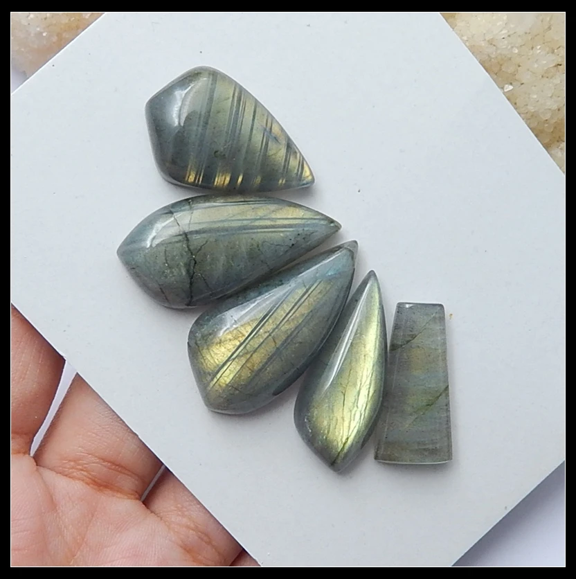 

Wholesales 5Pcs Natural Stone Flashy Labradorite Gemtone Fashion Cabochons 32x16x7mm 24x12x5mm 19.6g