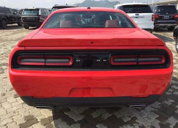 Для Dodge Challenger спойлер стиль высокое качество абс материал заднее крыло праймер цвет задний спойлер 2009