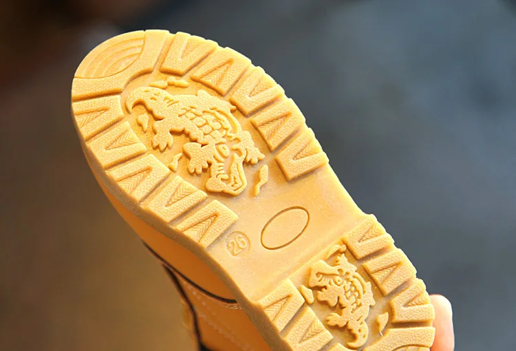 Kalupao 2018 Kids Rivet Ankle Boots Girls Boys Shoes Short Yellow Autumn Martin Cow Muscle Boots Baby Child Leather Shoes  (19)