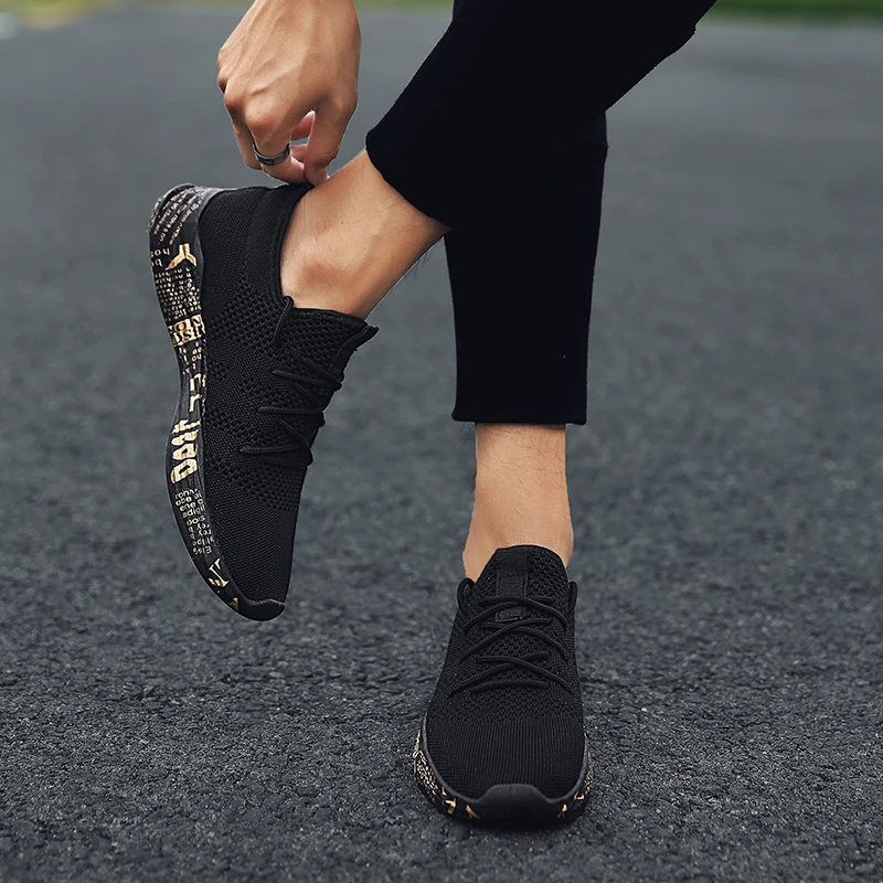 Super Cool Men Running Shoes Hip-hop Walking Trend Male Sport Shoes Breathable Flexible Cushioning Sneakers for Men Black Gold