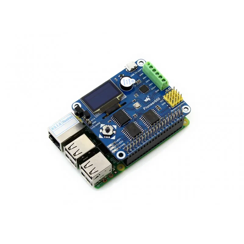 Raspberry Pi 3 Model B+, комплект разработки, плата расширения Pioneer600, 16 Гб Micro SD карты, Acc