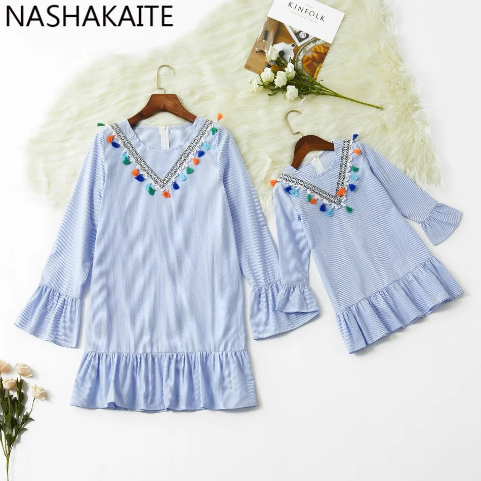 

NASHAKAITE 2019 Autumn Dress Mother daughter dresses Flare Sleeve Tassel Stripe Mini Dress Mom and Daughter Dress Family Look