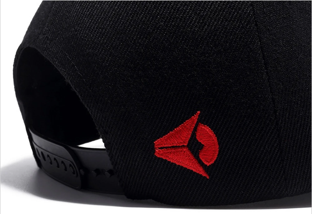 Мода Хип-хоп шляпа красная линия вышивка хлопок Бейсбол Кепки для Для мужчин Для женщин бренда спортивной хип-хоп плоским солнце зимняя трикотажная шапка w711