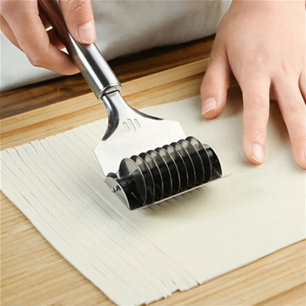 

Spaghett Noodle Maker Lattice Roller Docker Cutter Tool Shallot Cutter Spaetzle Pastry Tool Kitchen helper Dough cutting Tools