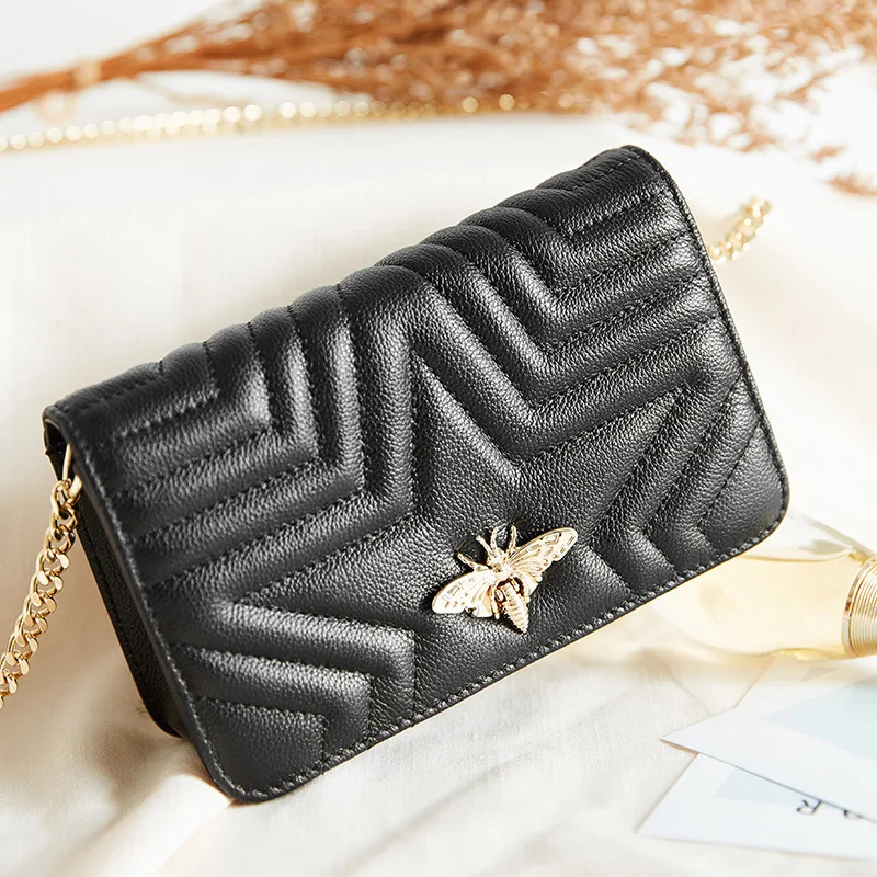 

BXX Sac / 2019 Luxury Handbags Women Designer Small Bee Leather Lock Chain Small Square Packet Shoulder Crossbody Bags ZC580