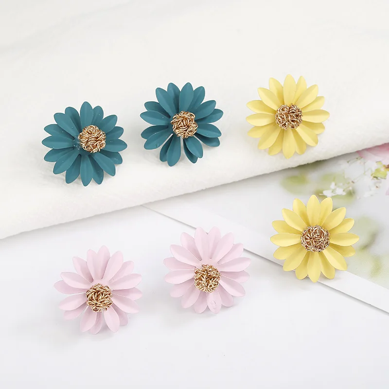 

New Fashion Flower Stud Earrings For Women Girl Small Cute Pink Yellow Color Earrings Fashion Brincos Wholesale Jewelry