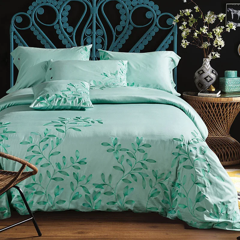 Luxury Embroidered Bed linen 4pcs 60s 100 Sateen Cotton bedding sets Light green solid color