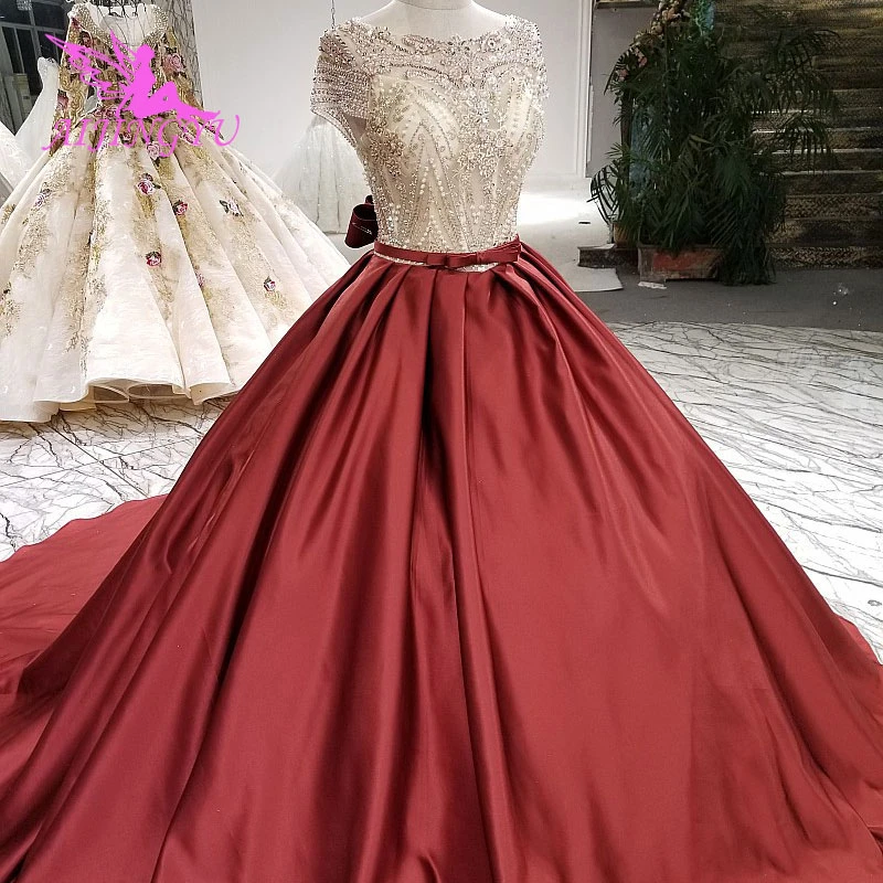 simple non traditional wedding dresses