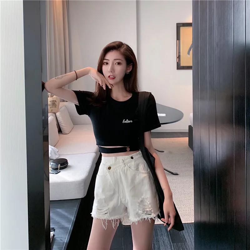 RUGOD 2019 корейские летние шорты с завышенной талией, винтажные шорты с дырками, однотонные нестандартные шорты на пуговицах, Модные женские