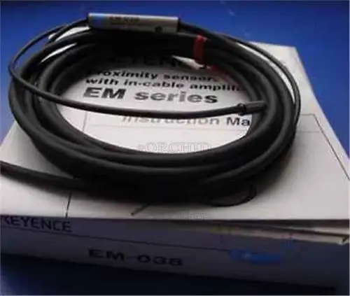 

2PCS New In Box KE+ Proximity Sensor Em-038 D