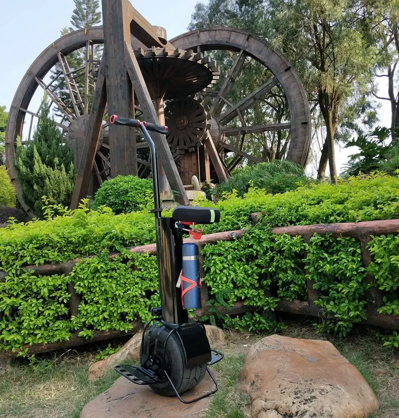 5595257262_2107907110