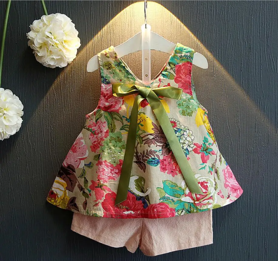 

2019 Girls Clothing Sets New Summer Girls Clothes Floral Print T- shirt + Pink Short Pants 2 Pieces Children Clothing HW2206