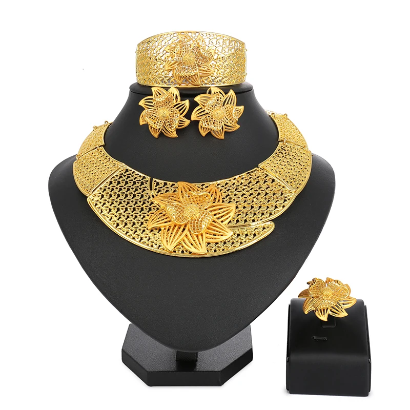 

2018 African Jewelry Sets Dubai Hollow Design Women Charm Queen Jewelry many Gold Fashion Bride Wedding Jewelry Accessories