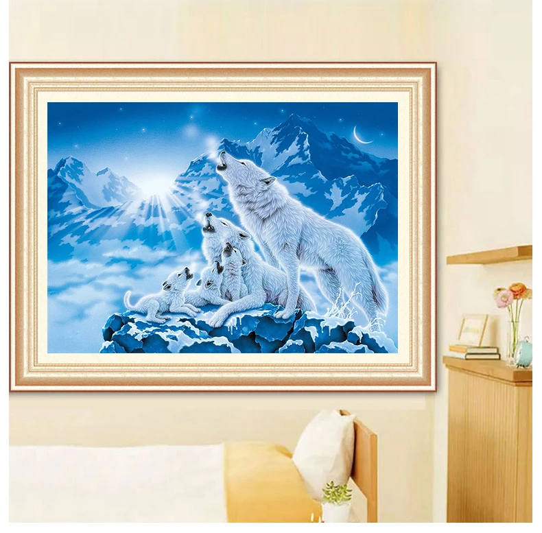 3607500763_1827393404