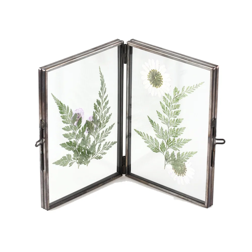 

Black Brass Glass Artwork Photo Picture Display Folding Screen Type Frame Plant Specimen Clip Modern Decor Card Holder 2-Folded
