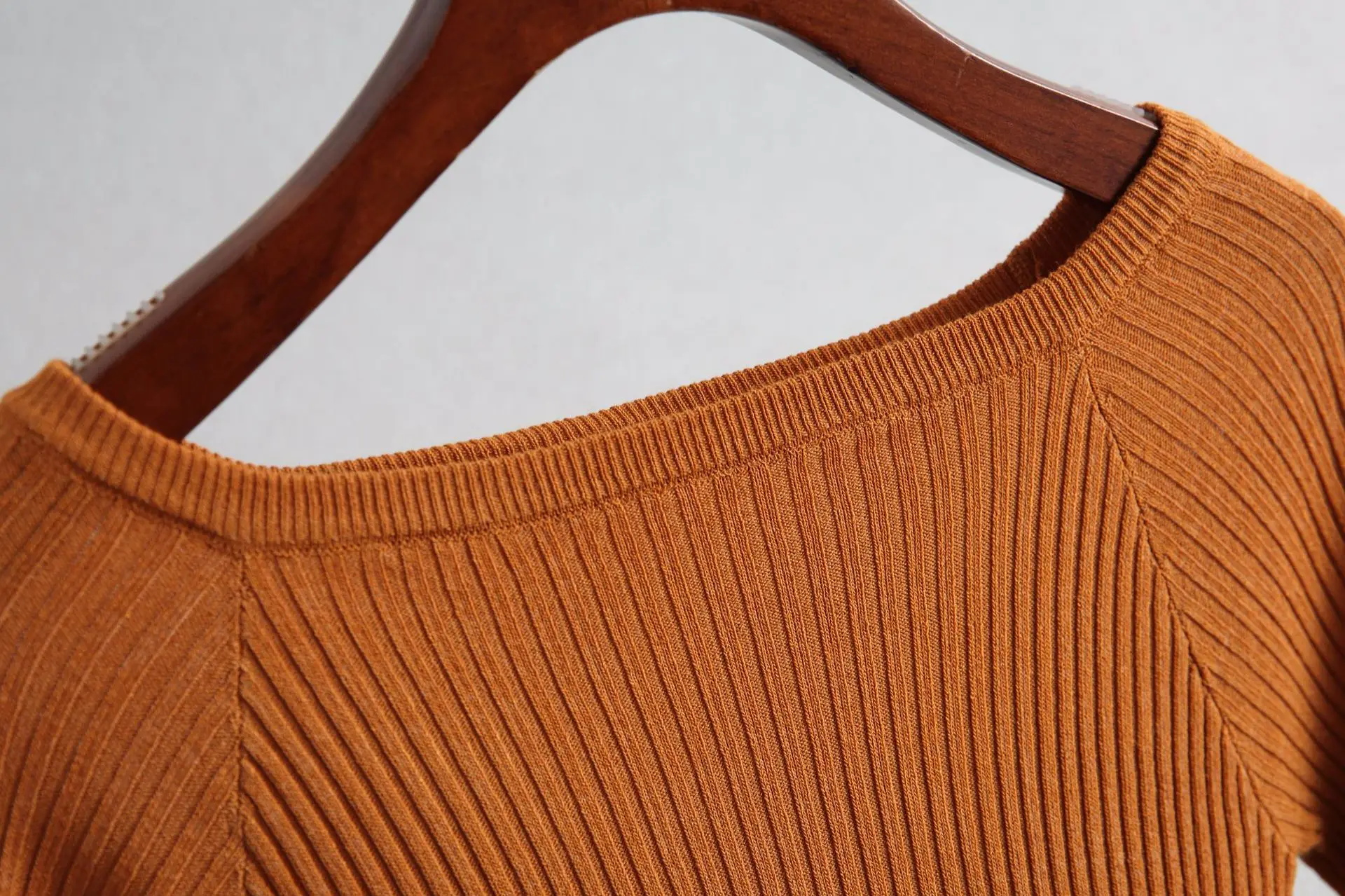 2019 New Ruffle Half sleeve Short T Shirt 4 Colors slim Pullover Sweaters Women Spring autumn Elegant Ladies Knitted Tops 2019 New Ruffle Half sleeve Short T Shirt 4 Colors slim Pullover Sweaters Women Spring autumn Elegant Ladies Knitted Tops