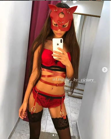 Сексуальная маска для косплея кошки для женщин и девочек, карнавальный костюм, ПВХ маски для связывания, для взрослых, для игр, специальные кошачьи уши, регулируемый дизайн, маски черного и красного цвета - Цвет: Красный