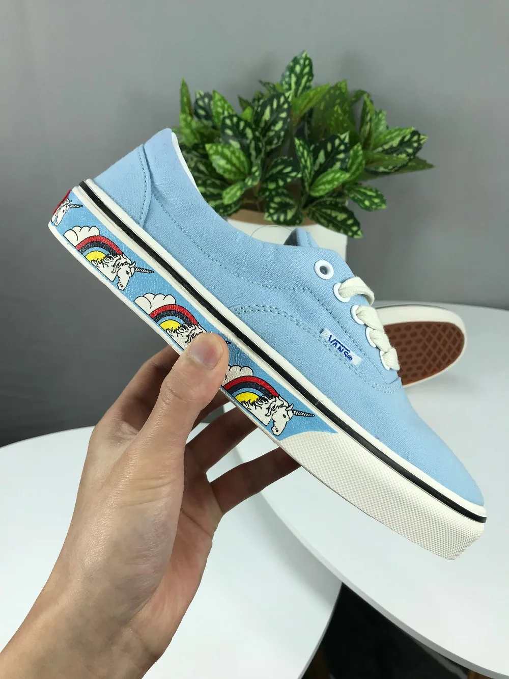 vans green strawberry