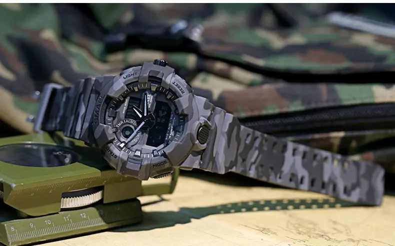 17 military army watch