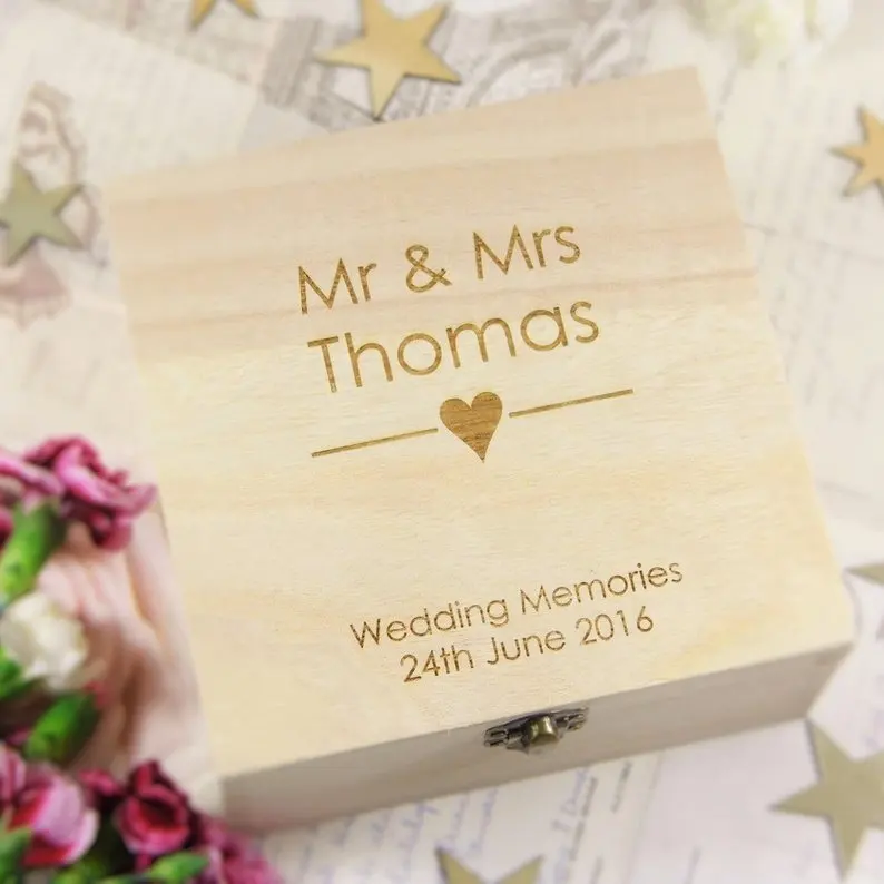 

Personalized Bride Groom Wooden Gift Box Customized Wood Mr Mrs Wedding Party Gifts Holder Wedding Favor Party Accessories