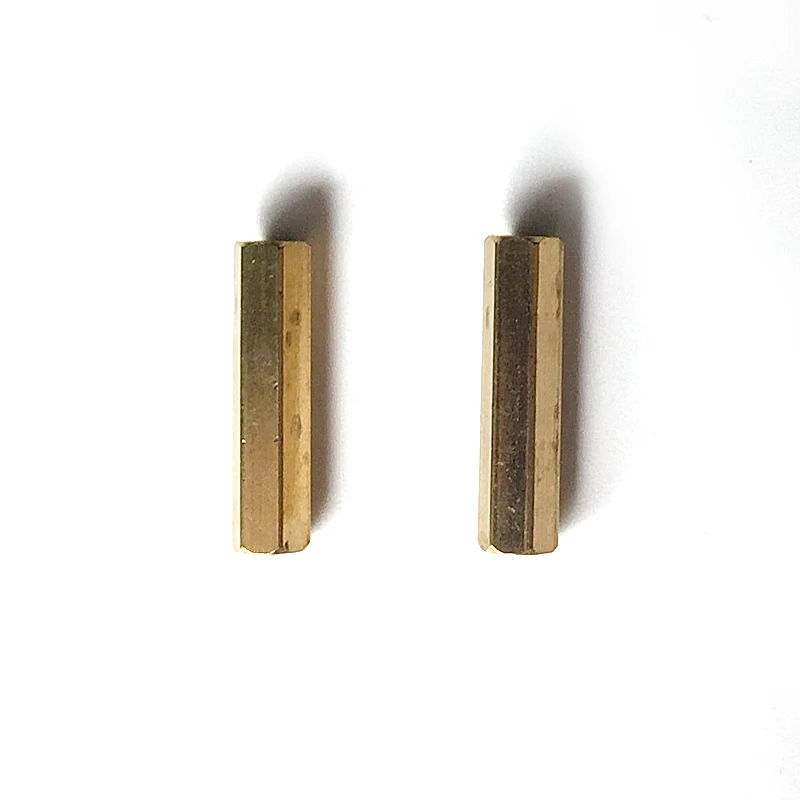 b (9)