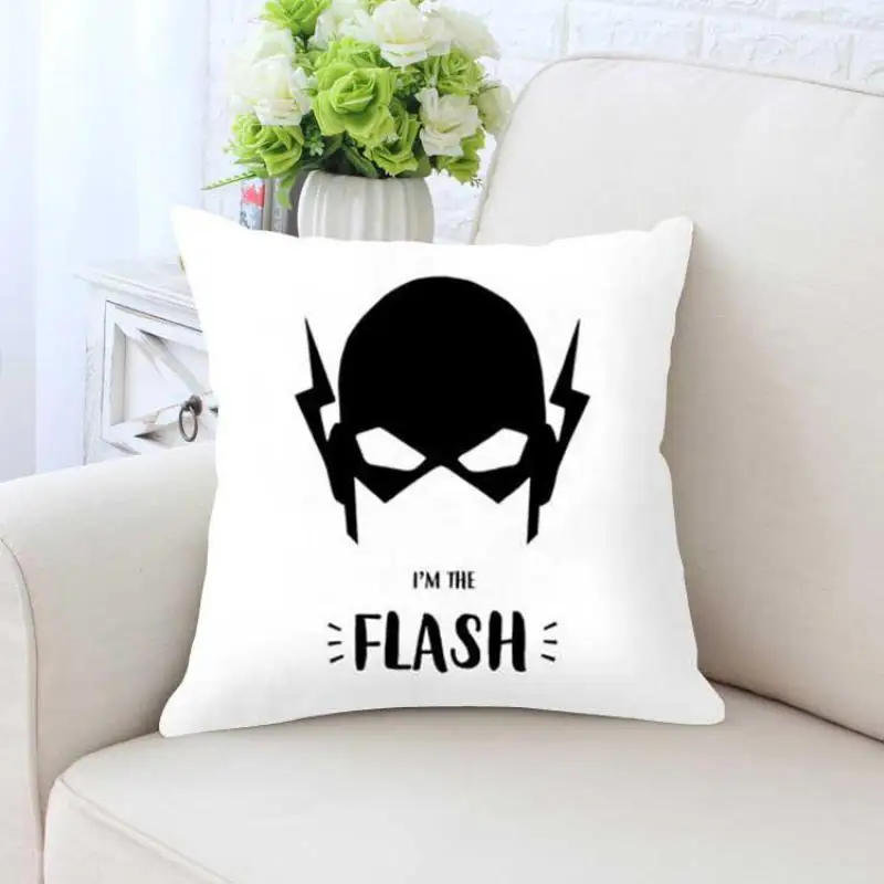 Подушка для подушки из аниме Super Heroes черно белая маска супергероя Бэтмена Постер