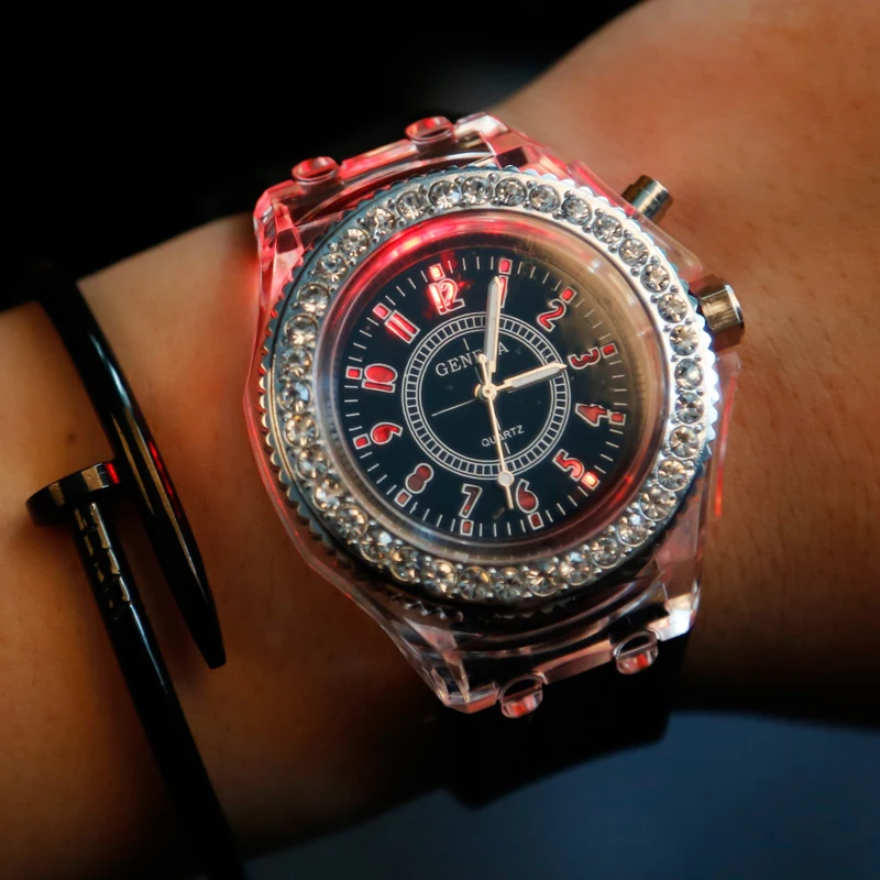 Luminous LED Children Watches Silicone Rubber Quartz Woman Man Wristwatch Glowing in the dark Bracelet Casual Clock for Kids