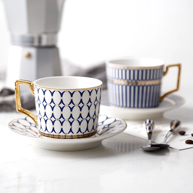 

High quality bone chinaTea Cup Set Ivory Ceramic Coffee Cups Set Ceramic Advanced Porcelain Cup with Saucer for birthday Gifts