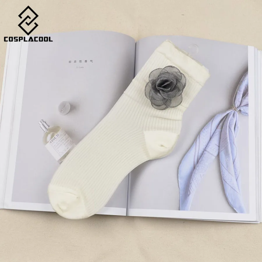 [COSPLACOOL]Fashion Brand Europe Hand-made Flowers Shining Silver Lace Heap Heap Socks Women/Students Socks Meias Calcetines