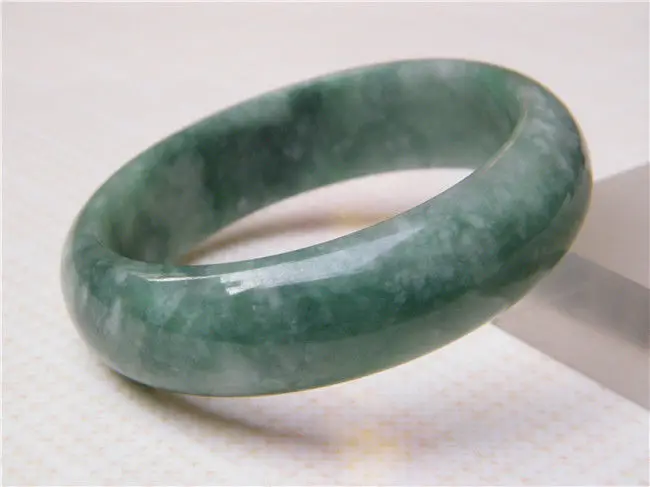 

FREE SHIPPING>>>@@ NEW FASHION JEWELRY 100% NATURAL GREEN JADEITE JADE BRACELET 60 MM NEW
