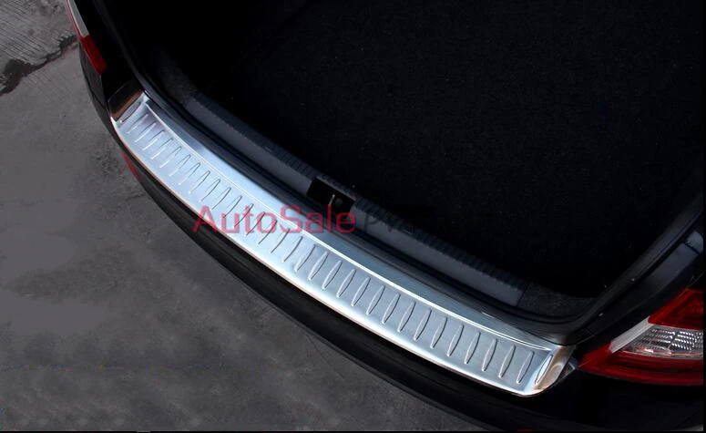 

Car Styling Stainless steel Outer Rear Bumper Protector Guard Plate Cover Trim for Skoda Octavia MK3 A7 2015 2016 car accessorie