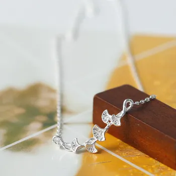 

New Arrival Unique Gingko Leaf Charm Necklace Fine Jewelry Collar Chain Short Choker Necklaces & Pendants Gift