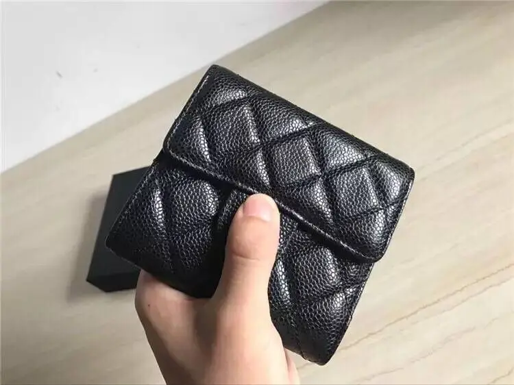 

High Quality 2019 Fashion Women's Short Purses Hasp Wallets For Female caviar leather sheepskin leather Free Shipping