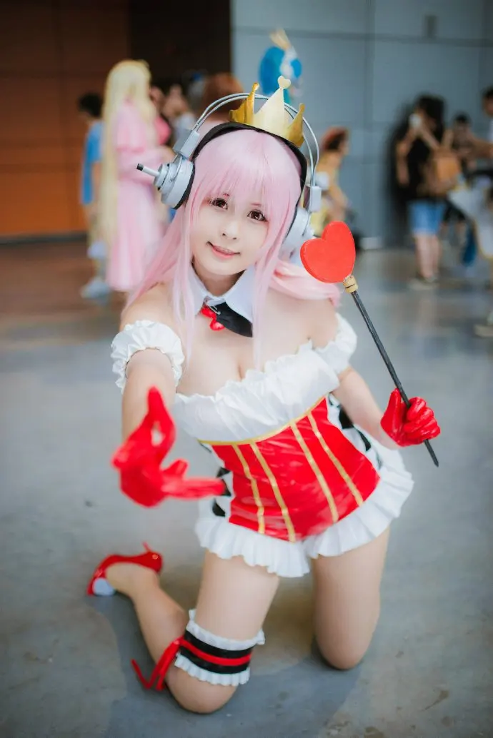 2017 Costumi Cosplay Giapponesi Super Sonic Cartoon Lovely Red Heart Lolita Girls 'Party Dress Nuova Versione Regina Rossa Su Misura