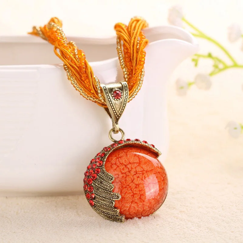 TDQUEEN Natural Stone Pendant Necklaces Gold Color Metal Round Orange Crystal Stone Statement Necklace for Women