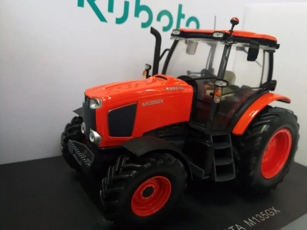 UH4177 1:32 Kubota 135GX трактор игрушка