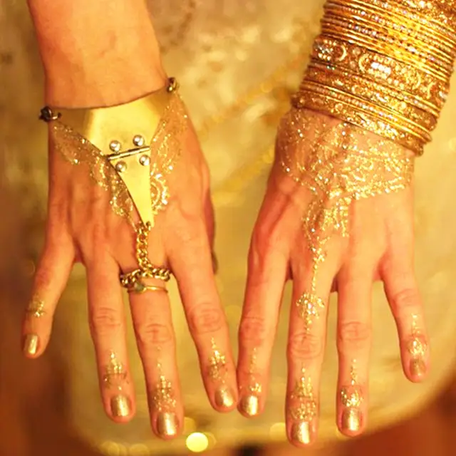 Download 84 Koleksi Gambar Henna Gold Paling Bagus HD