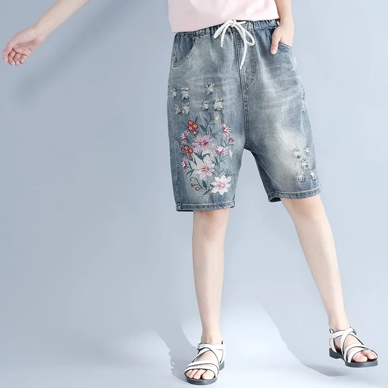 Vintage Embroidery Beach Summer Jeans Woman Elastic Waist Hole Capris Knee Length Ripped Jeans Lace Up Short Pants Women C4327 Vintage Embroidery Beach Summer Jeans Woman Elastic Waist Hole Capris Knee Length Ripped Jeans Lace Up Short Pants Women C4327