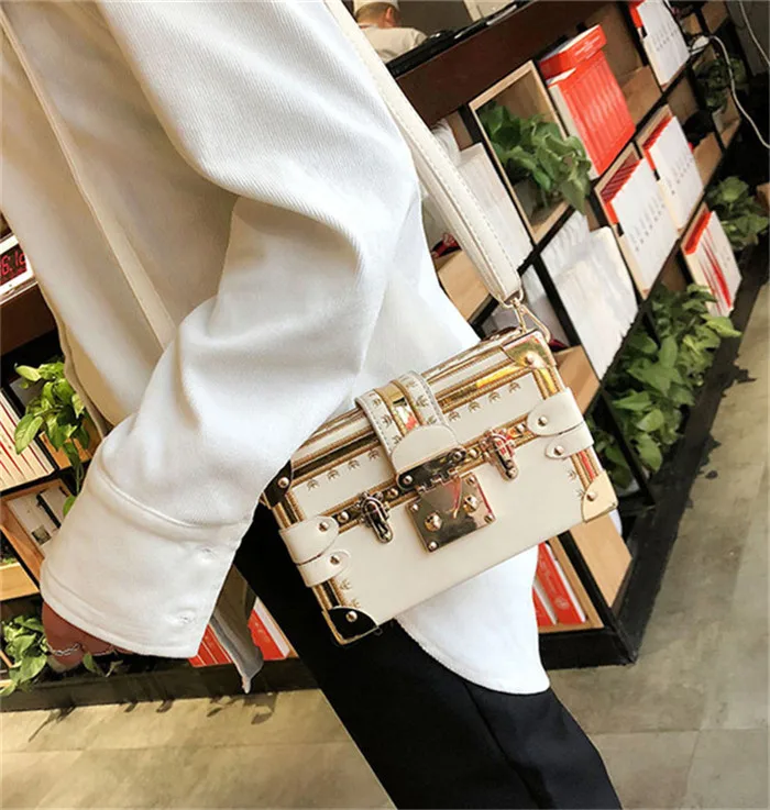 Женские винтажные сумки, клатч, Ретро стиль, женские сумки-мессенджеры, панельная коробка, Сумка с заклепками, сумки через плечо, маленькая сумочка, кошелек - Цвет: Белый