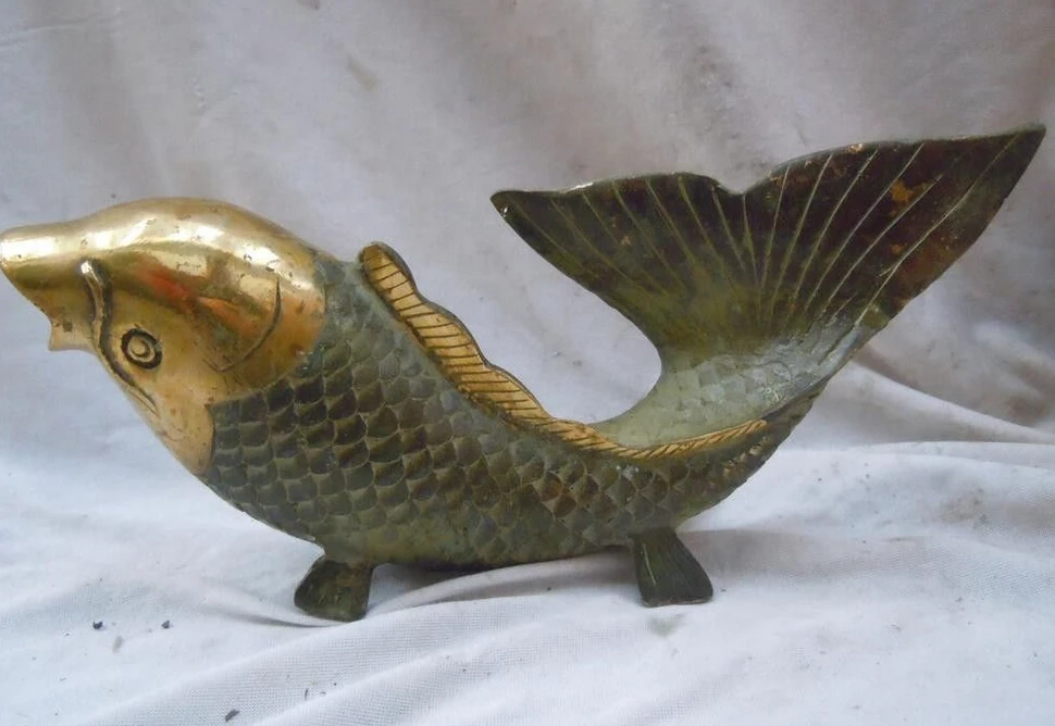 

Chinese old bronze gild carved beautiful luck finery carp sculpture statue