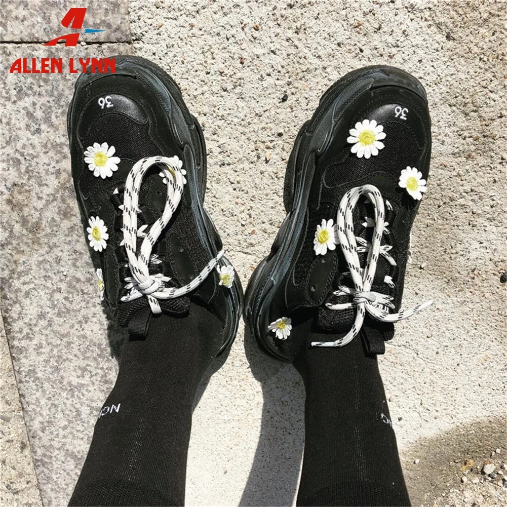 

ALLENLYNN 2020 New Autumn INS Hot Fashion Flower Sneakers Women 2020 Black Appliques Dad Shoes Woman lace-up Flats Women