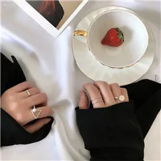 AOMU 1 комплект, корейское кольцо с искусственным жемчугом, стразы, модное кольцо с увеличенным отверстием, регулируемое кольцо для женщин, ювелирный набор