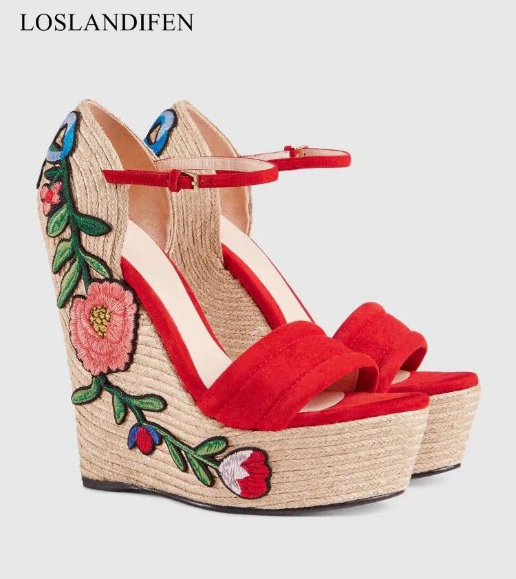 

2018 New Bohemian Roman Wedges Shoes Women Exquisite Flower Embroidery Thick Bottom Waterproof Sandals Ankle Strap Summer Shoes