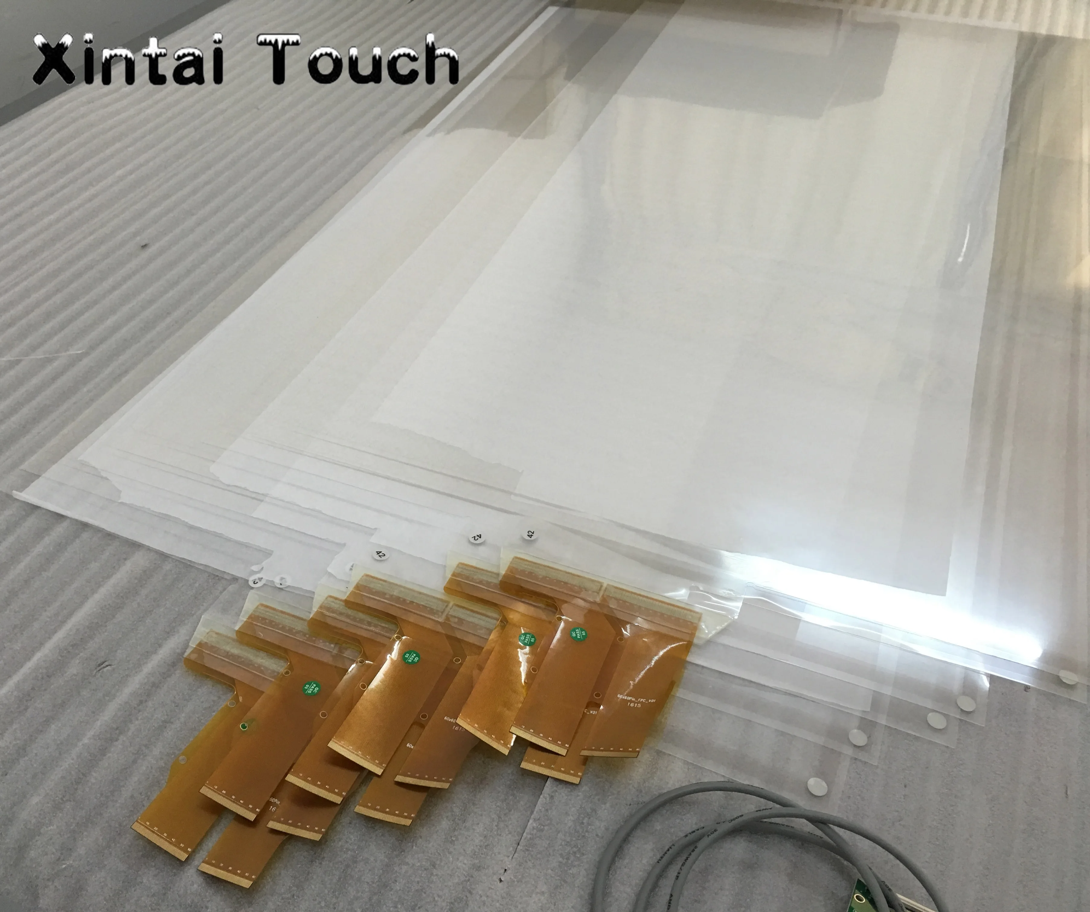60 дюймов 4 балла интерактивная сенсорная пленка из фольги через стеклянное окно магазин