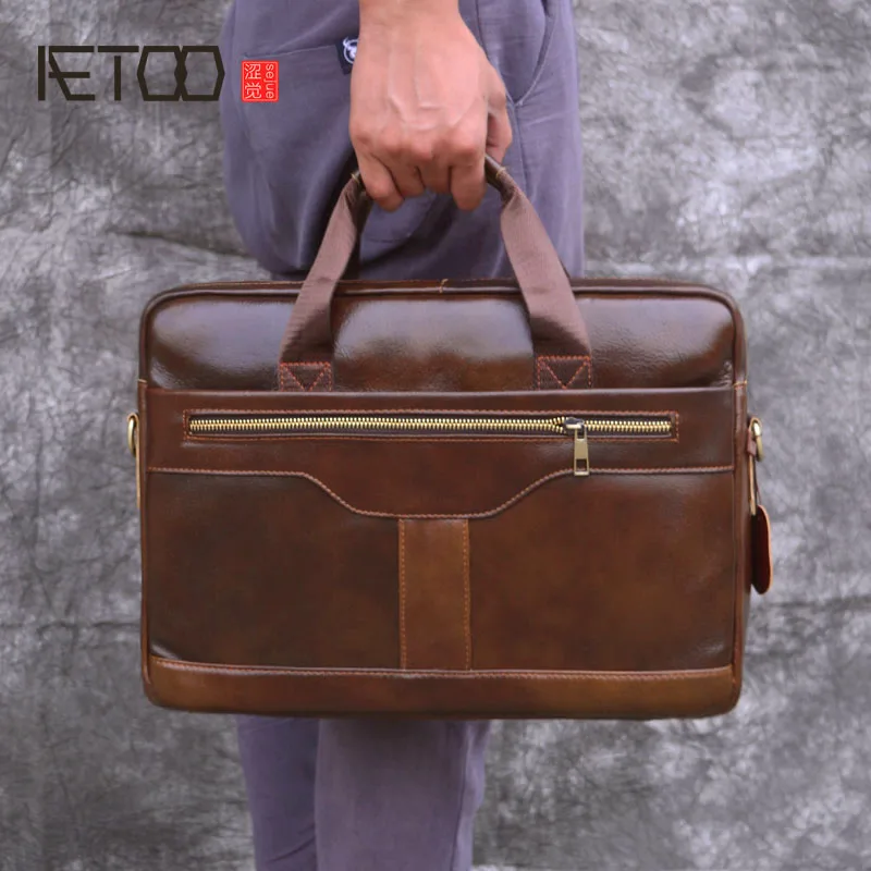 

AETOO Men's leather briefcase retro large capacity computer bag top layer leather travel portable Messenger bag