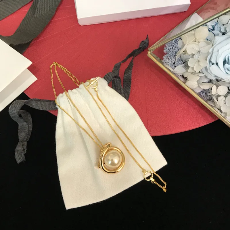 

Fashion Pearl Jewelry set For Women Vintage Bangle Pearl Bangle cuff bracelet luxury brand name logo necklace party jewelry