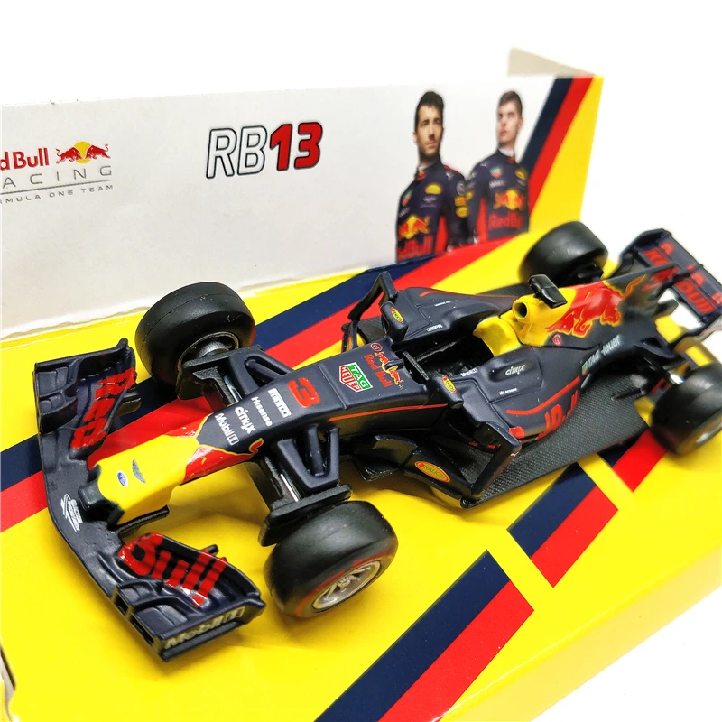 Литая Гоночная машина BBurago 1:43 F1 2017 RedBull Team RB13| |