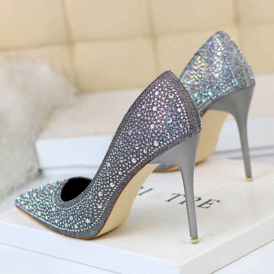 Женские блестящие туфли-лодочки на высоком каблуке 10 см с кристаллами; элегантная женская обувь серебристого цвета; Свадебная обувь золотистого цвета; обувь розового цвета